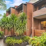 Two-Level Apartment With Courtyard